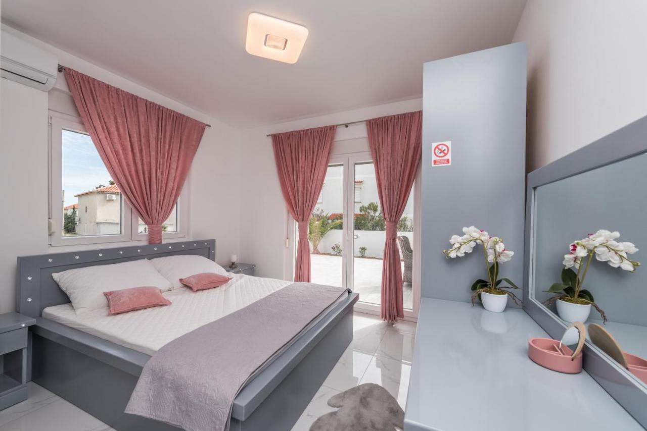 Villa Jana Luxury Apartments Novalja Exterior foto