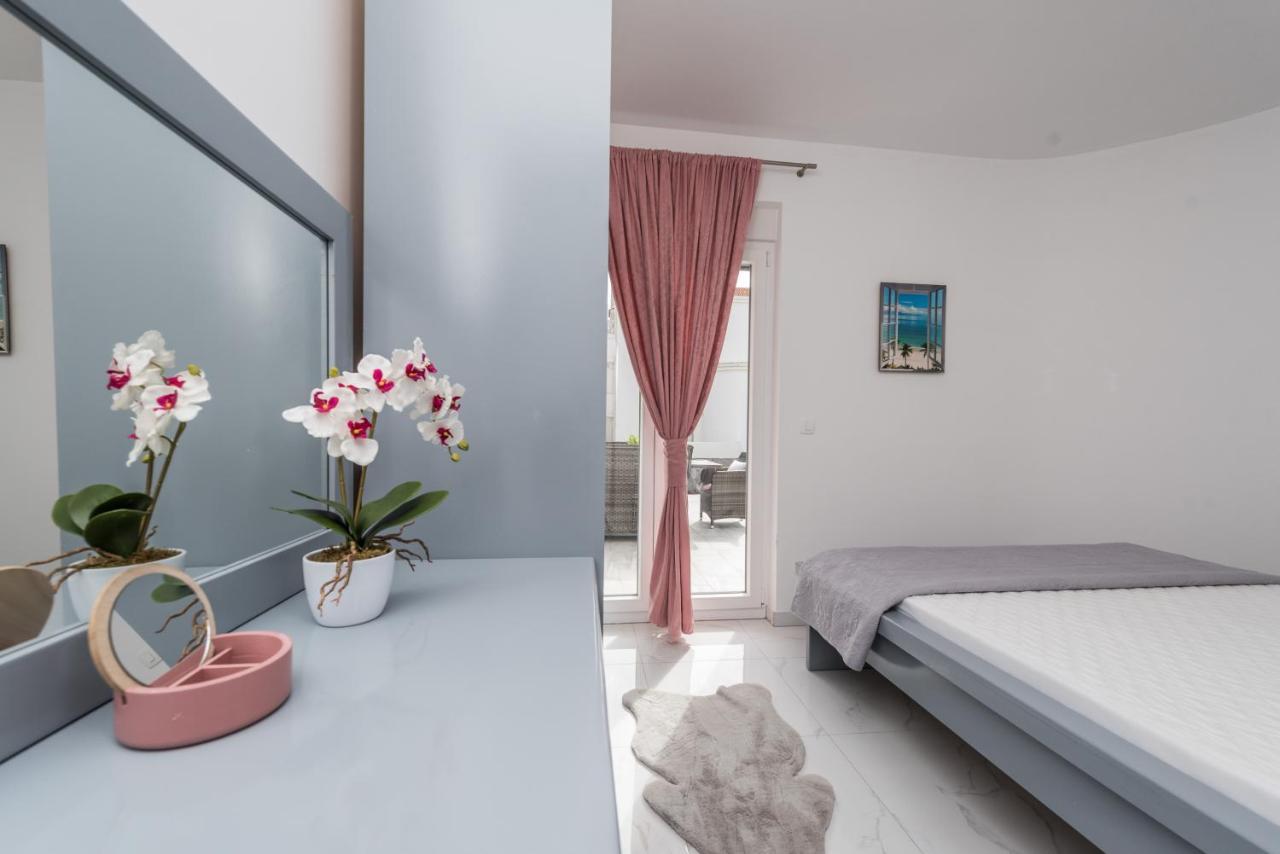 Villa Jana Luxury Apartments Novalja Exterior foto