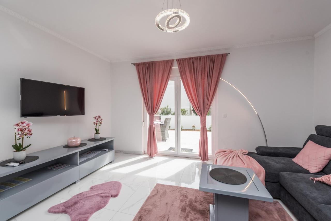 Villa Jana Luxury Apartments Novalja Exterior foto